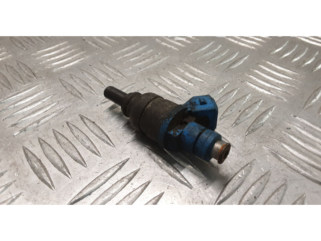 Форсунка 058133551F Audi A4 S4 B5 8D