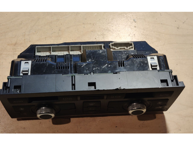 Přístrojová deska Audi A6 S6 C6 4F 2006 4F2820043P