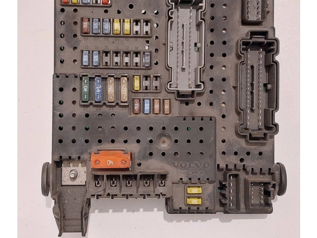 Блок предохранителей 12217799, 8676391   Volvo XC90    