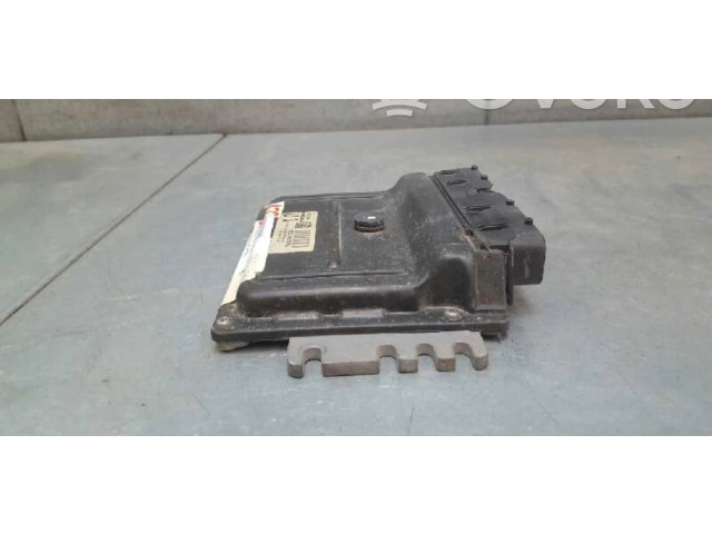 Řídící jednotka MEC32040 Nissan Micra