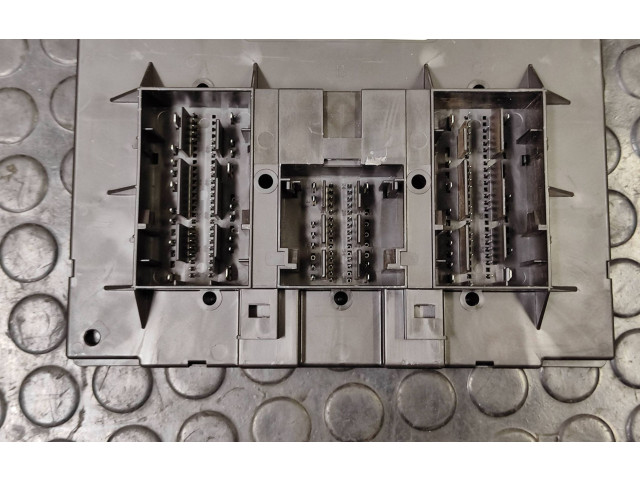 Блок комфорта 5Q0937086AK Skoda Octavia Mk3 (5E)