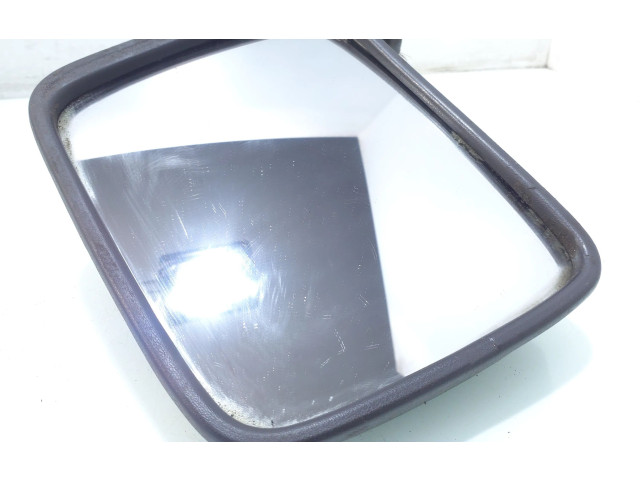 Zpětné zrcátko Nissan King Cab 1987 02501