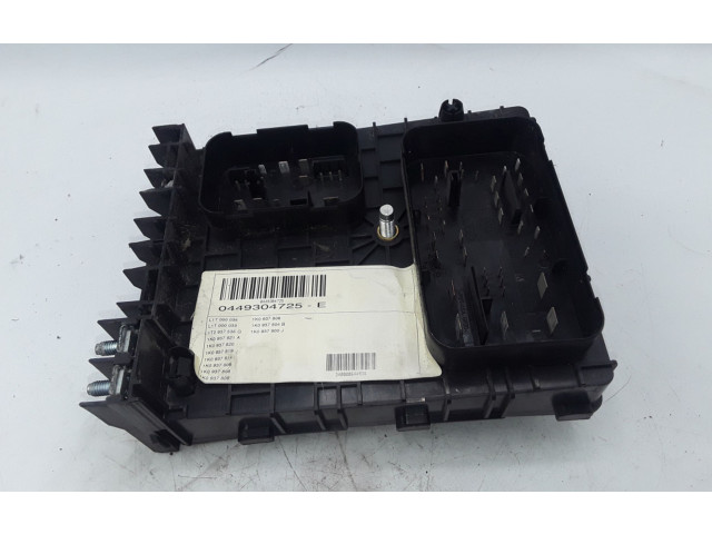   Pojistková skříňka 1K0937806, 1K0937804B   Volkswagen Touran  2007