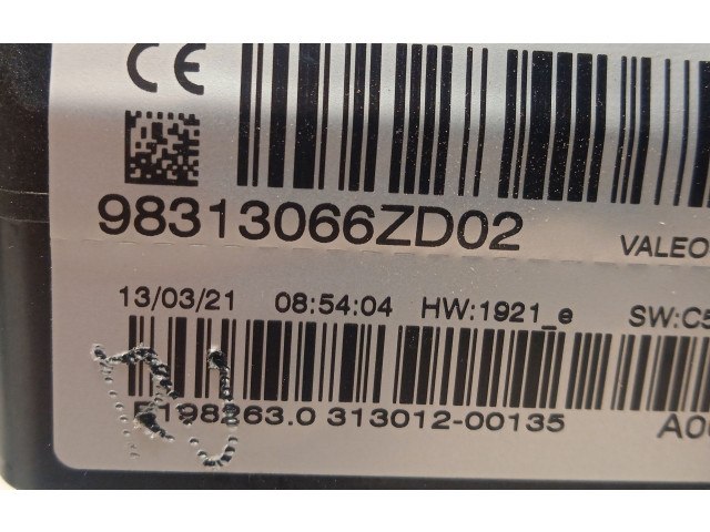 Блок управления двигателя B001059080 Citroen C1