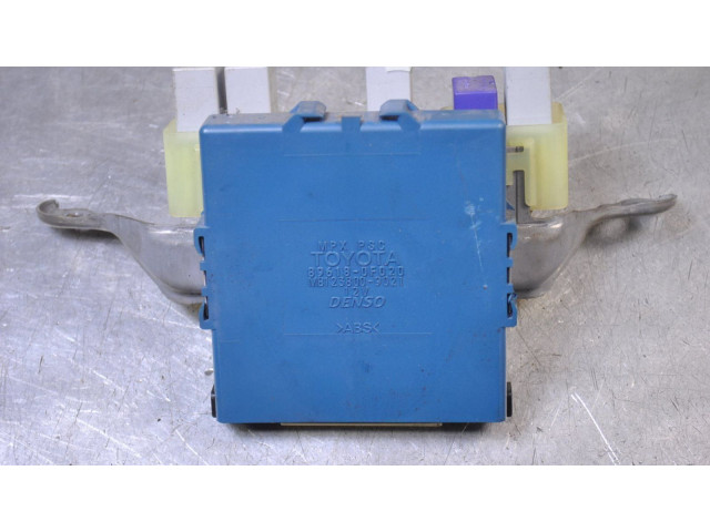 Sonstige Steuergeräte / Module MB123800-9021   Toyota Corolla Verso E121