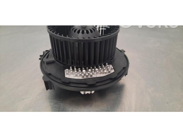 Вентилятор печки 5Q1819021E Volkswagen Golf VII