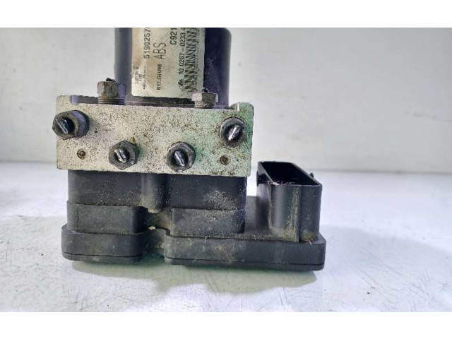 Блок АБС 95513923, 1C62K18D30   Opel  Combo D  2011 - 2017 года