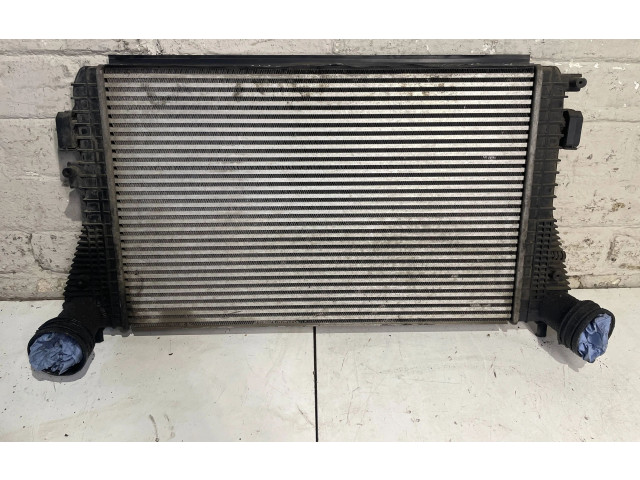 Интеркулер  1K0145928A   Volkswagen Touran I 