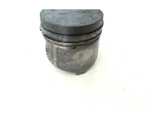 Píst    Renault Espace III  pro naftový motor 2.2  