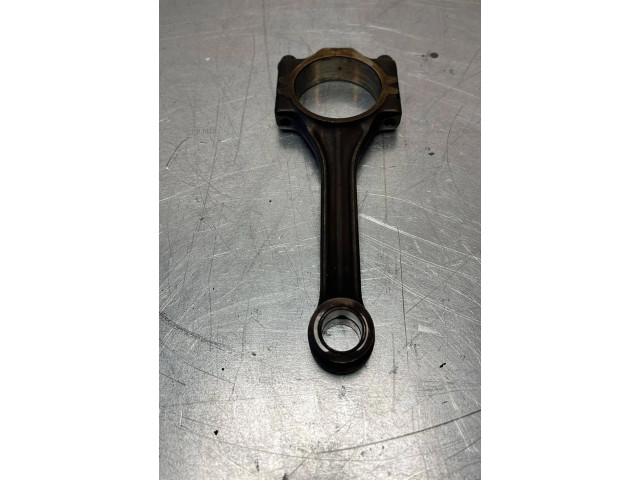 Шатун AKQ AKQ Volkswagen Golf IV