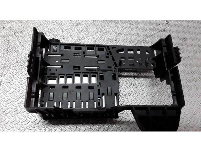 Pojistková skříňka 96889385 Chevrolet Cruze 2010