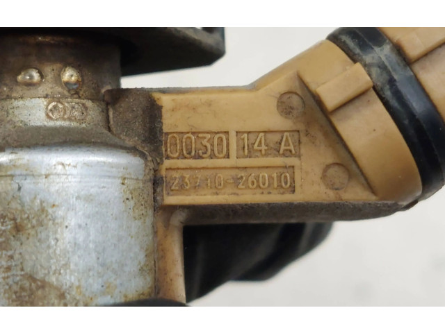 Vstřikovač 2371026010, 003014A Toyota Avensis T250