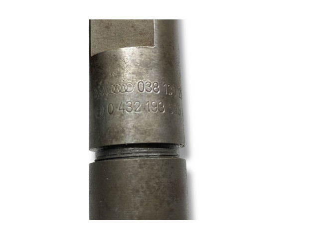 Vstřikovač 0432193595, 038130202A Seat Toledo II (1M) ASV