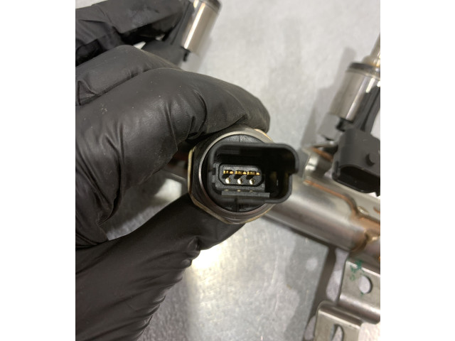 Комплект форсунок 9802545280    Peugeot 5008  5GZ[EP6FDT]5G01/AT8-GE53GE33 