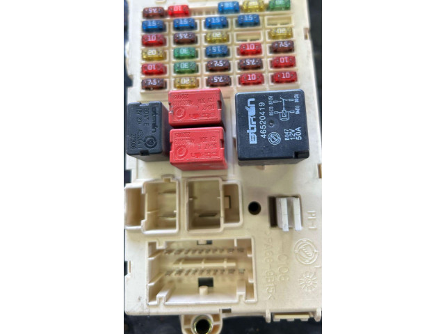 Pojistková skříňka 188A4000 Fiat Punto (188) 2002