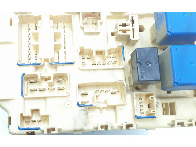 Pojistková skříňka MR445952 Mitsubishi Montero 2005