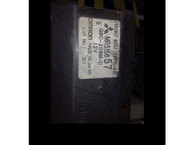 Блок предохранителей MR515657   Mitsubishi Montero    