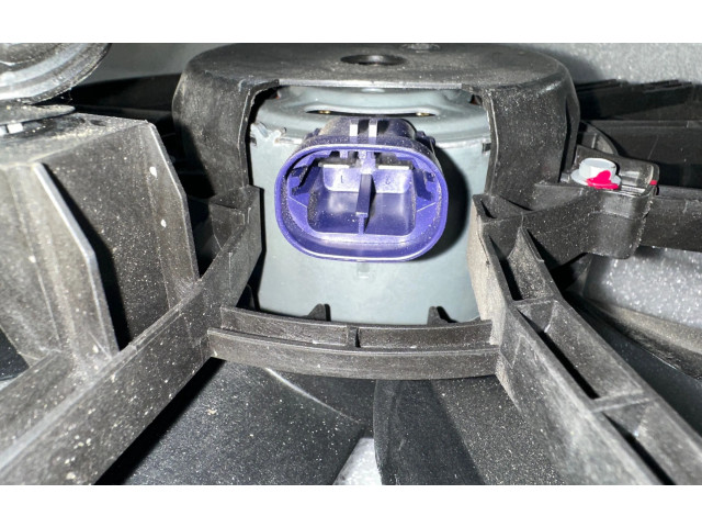 Вентилятор радиатора     214815012R    Dacia Logan II 