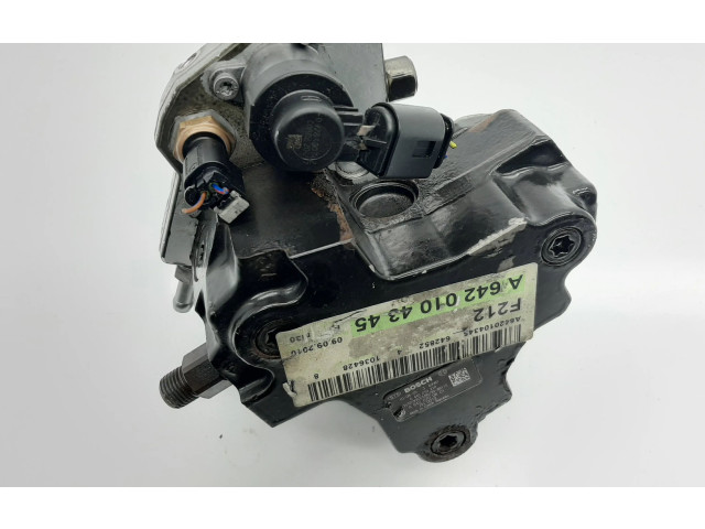 Vstřikovací lišta A6420700801, A6420104345 Mercedes-Benz E A207 OM 642.852