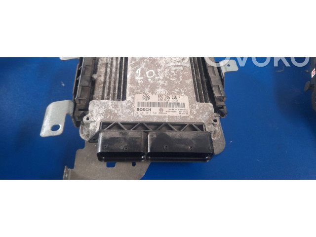 Řídící jednotka 03g906016N Volkswagen Caddy 2007