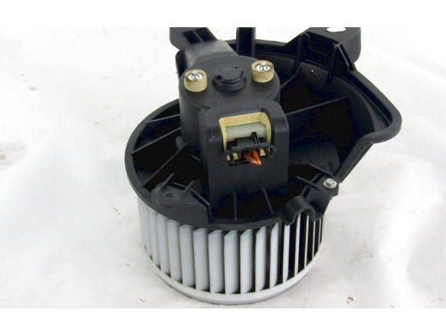 Вентилятор печки 77364951 Fiat Grande Punto