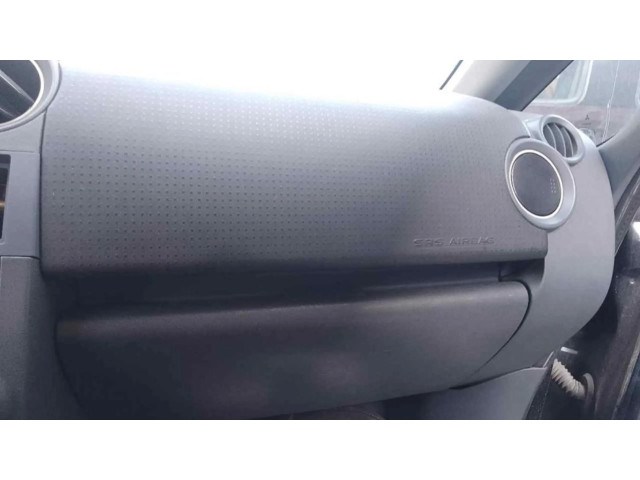 Подушка безопасности водителя    Mitsubishi Colt