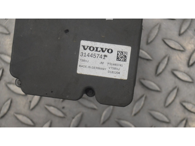 Блок АБС 31445741 Volvo XC40 - года