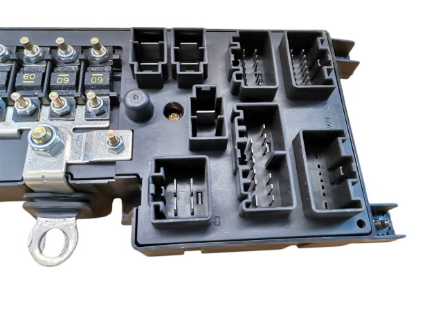 Блок предохранителей 518323019, 8645364   Volvo V70    