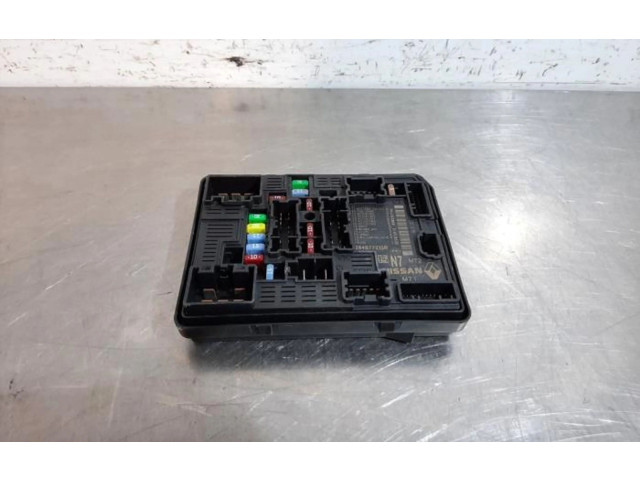 Pojistková skříňka 284B77213R Opel Corsa F 2022