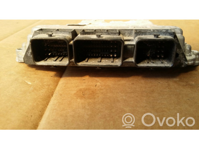 Блок управления двигателя 9665415880 Citroen C4 I