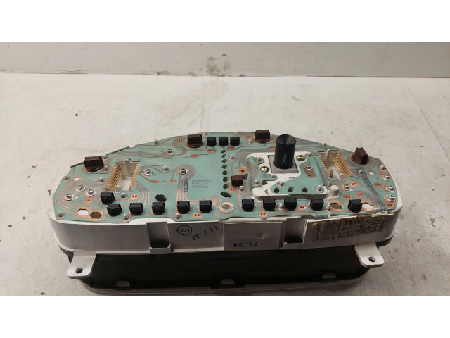 Панель приборов MR114277 Mitsubishi Carisma