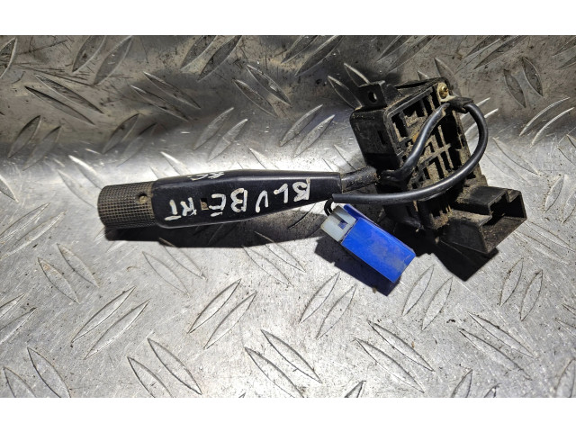 Ручка стеклоочистителей    Nissan Sunny