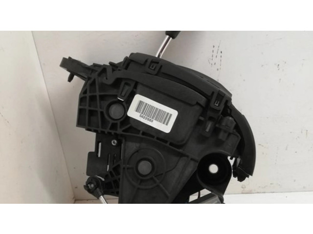 Механизм переключения передач (кулиса) (в салоне)