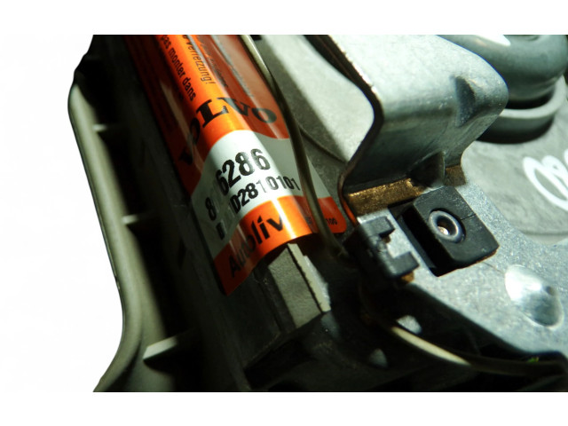 Подушка безопасности водителя 8686286, 30642032 Volvo S80