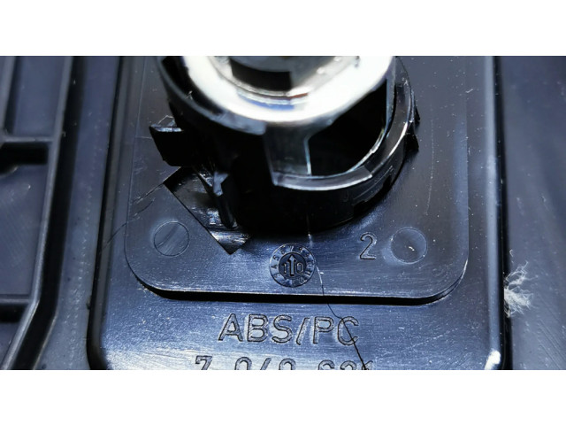 Другая деталь отделки багажника