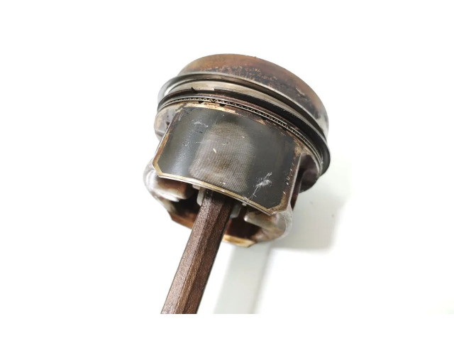 Píst Volkswagen Touareg I