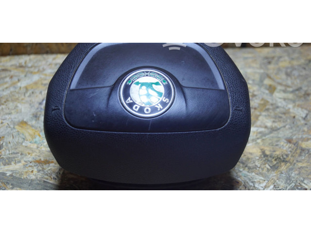 Подушка безопасности водителя 5J0880201K, 0014W0SS5TB9 Skoda Octavia Mk2 (1Z)