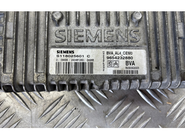 Блок управления коробкой передач 9654232880, S118025601C Citroen C5