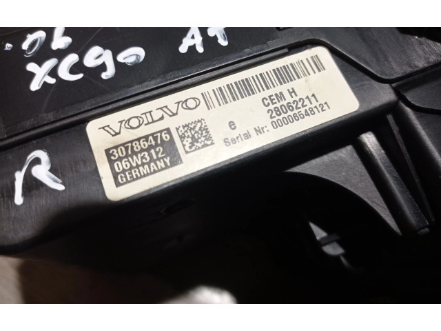   Pojistková skříňka 30786476, 28062211   Volvo XC90 2007