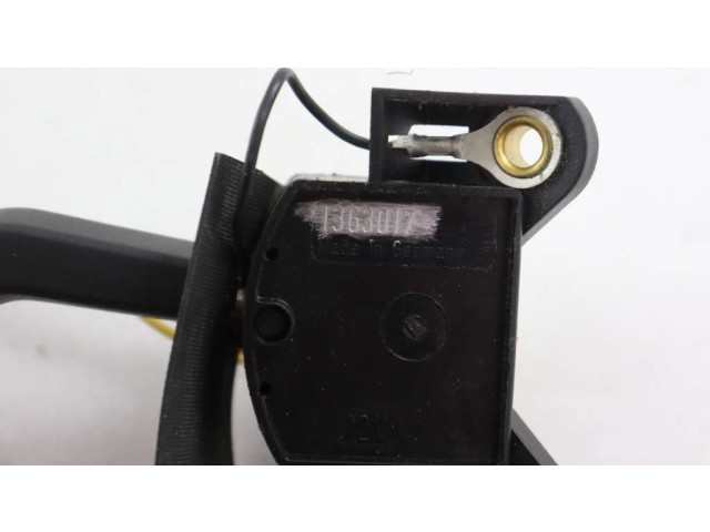 Ручка стеклоочистителей 1363017   Volvo 940