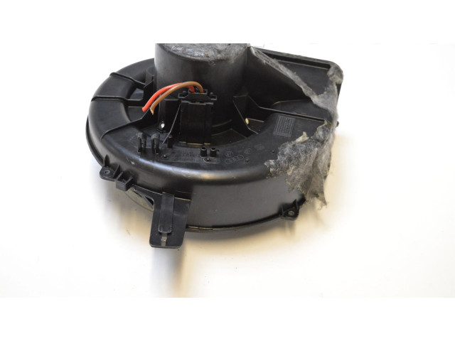 Вентилятор печки    6Q2819015   Skoda Rapid (NH)