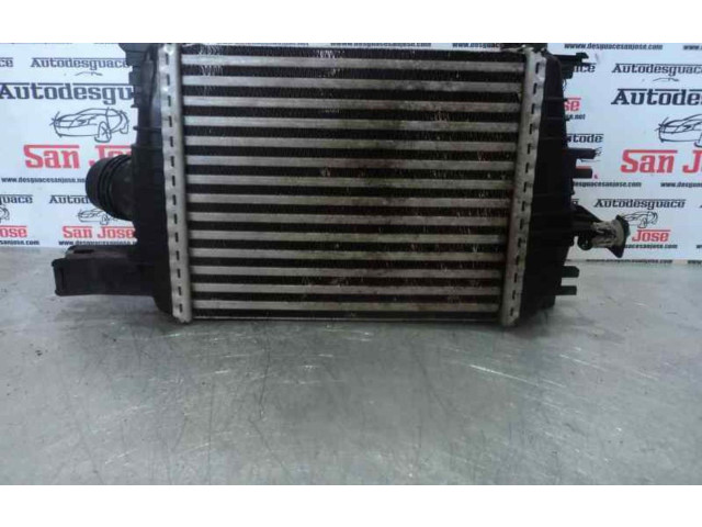 Интеркулер     Renault Clio III 