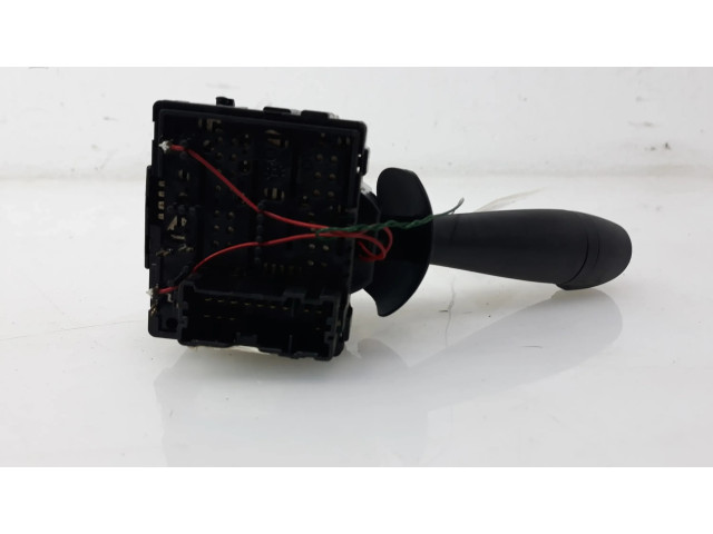 Ручка стеклоочистителей 8201168003 Dacia Sandero