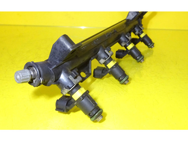 Топливная рампа 036906031AG, 036133320 Skoda Fabia Mk2 (5J)