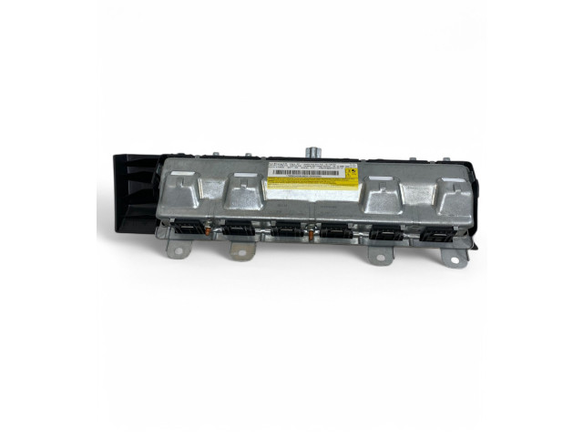 Подушка безопасности для колен A1768600402   Mercedes-Benz GLA W156