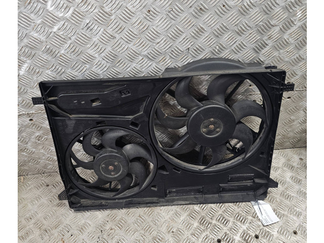 Вентилятор радиатора     30792924    Volvo V70 