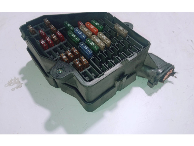 Блок предохранителей  04213225490   Audi A6 S6 C6 4F    