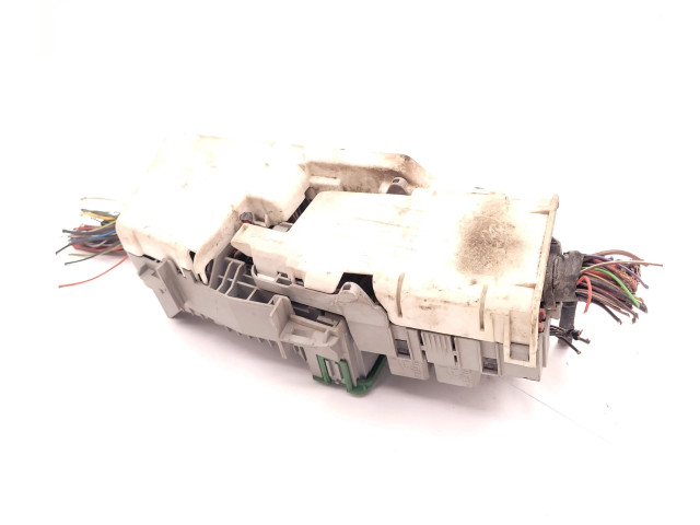 Блок предохранителей 09115150   Opel Tigra A    