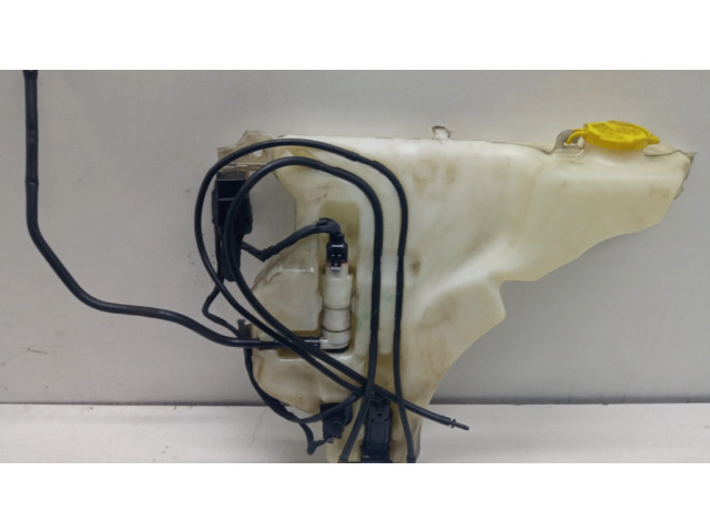 Бачок оконной жидкости