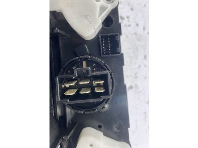 Блок управления кондиционера воздуха / климата/ печки (в салоне) 275702104R   Dacia Spring